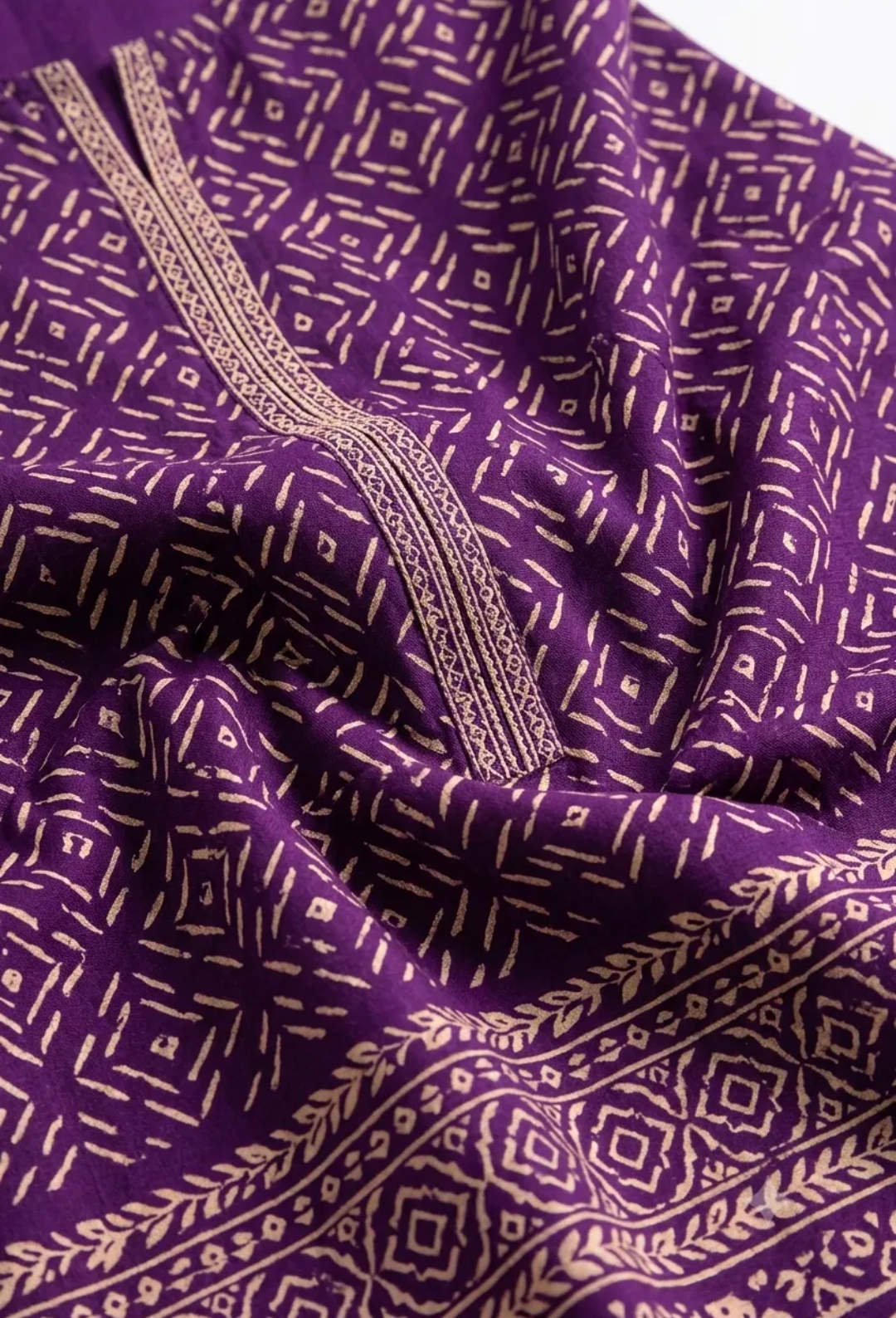 Purple Bandhani Diamond Print Suit - 3Pc